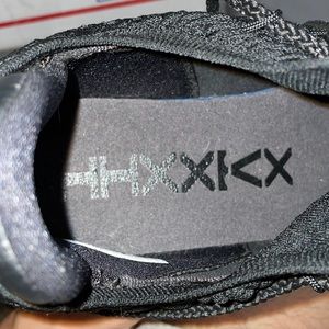 NIKE LEBRON 15 LOW BLACKOUT MENS SIZE 11.5